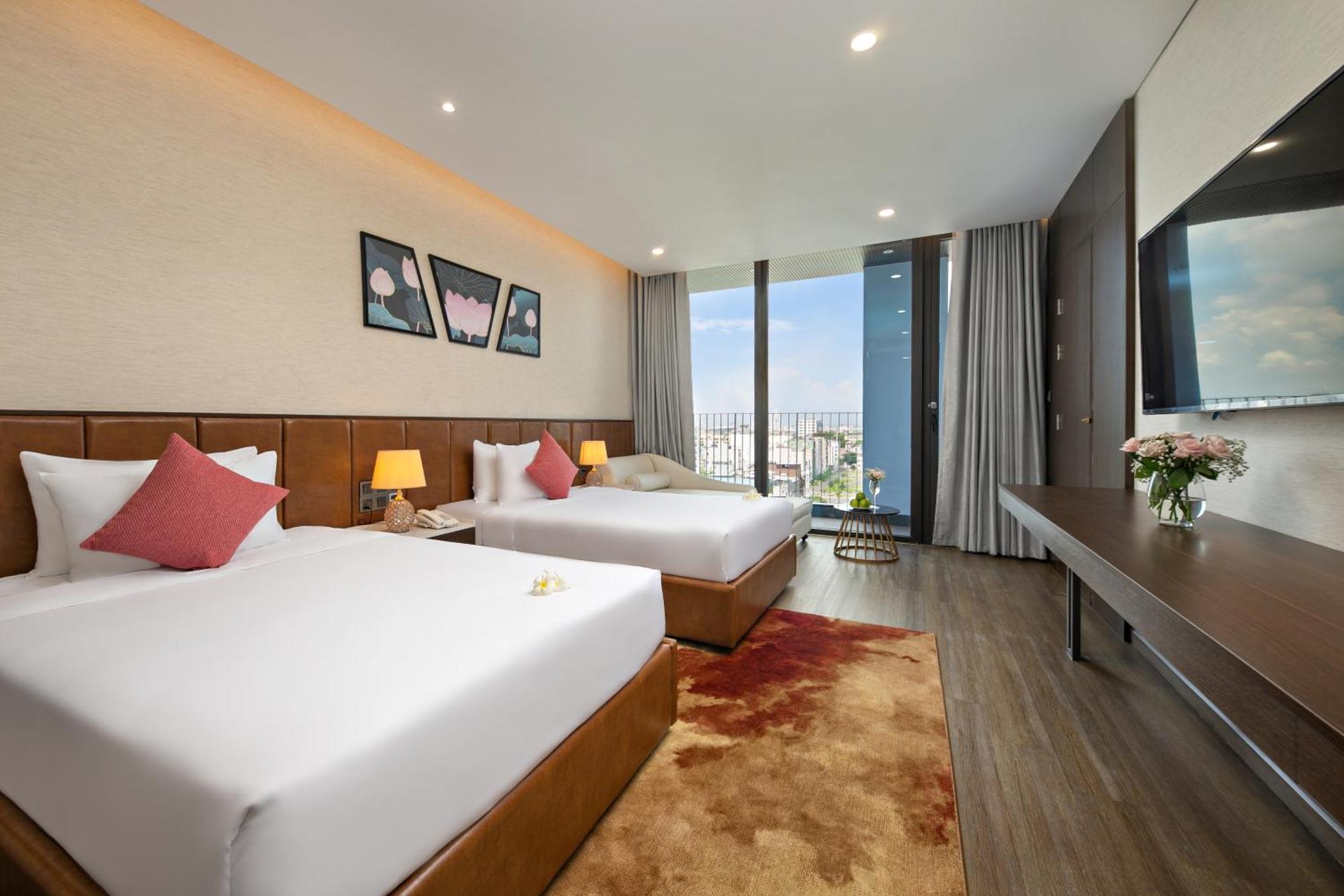 Golden Lotus Grand - Panoramic Rooftop Bar & Daily Afternoon Tea 4* Da Nang