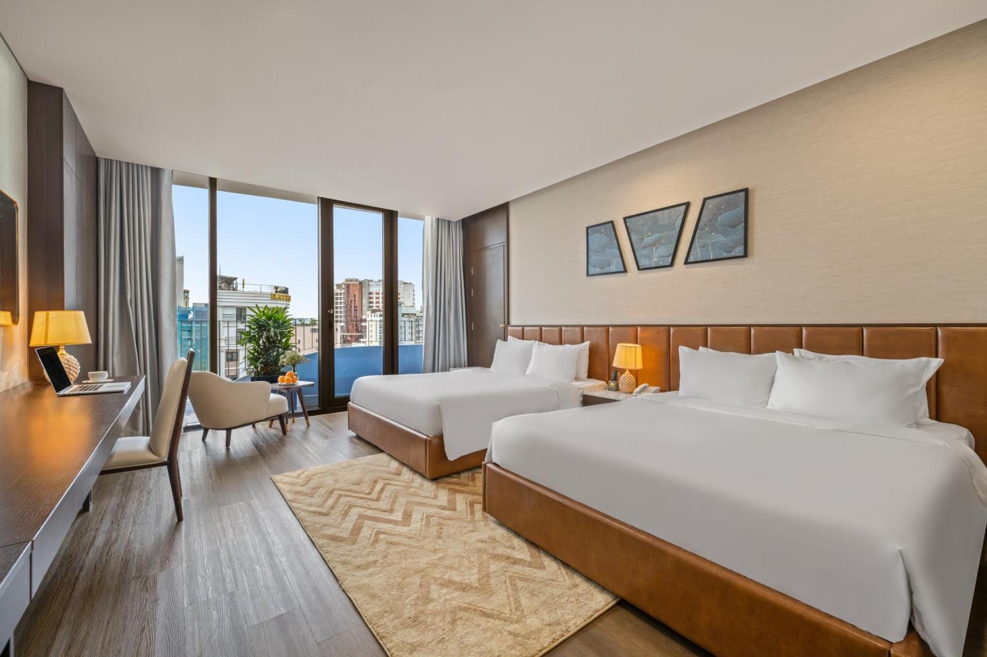 Golden Lotus Grand - Panoramic Rooftop Bar & Daily Afternoon Tea